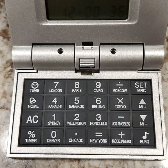Travel calculator clock world time calendar alarm - Picture 3 of 6